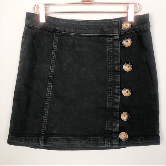FREE PEOPLE | Little Daisies Black Mini Skirt Button Down Detail Women’s Size 4 - Picture 3 of 9